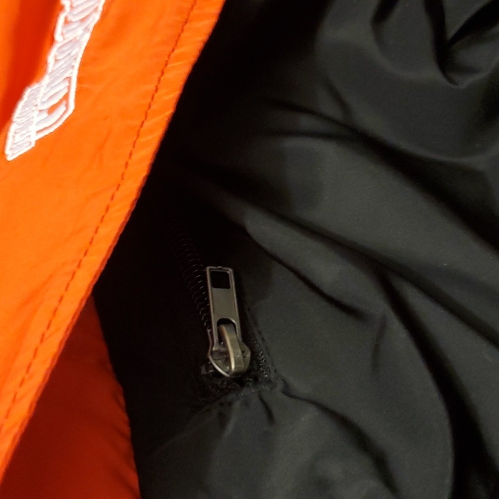 Comic Con Windbreaker - Picture 4 of 4